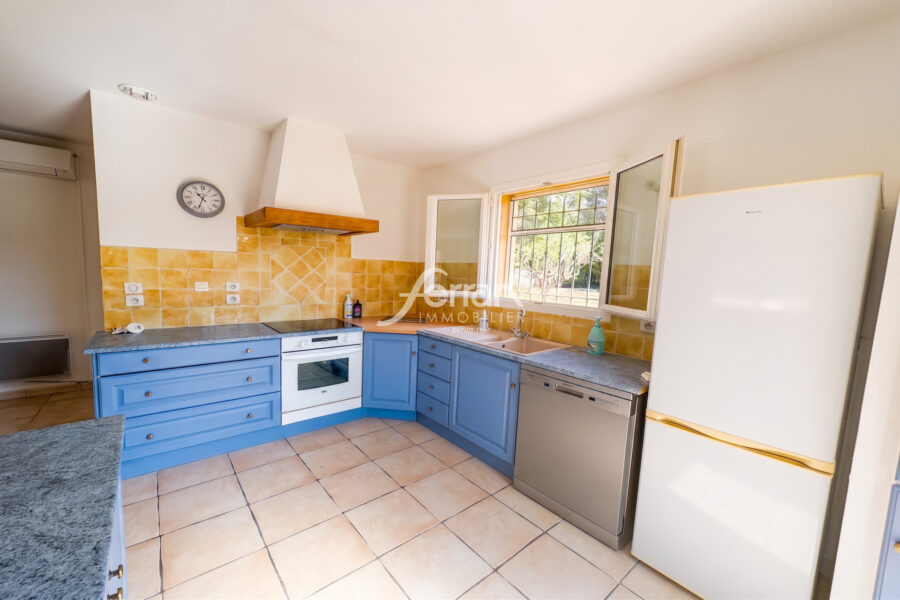 Maison à vendre à Figanières — Vue parc & jardin — photo 11