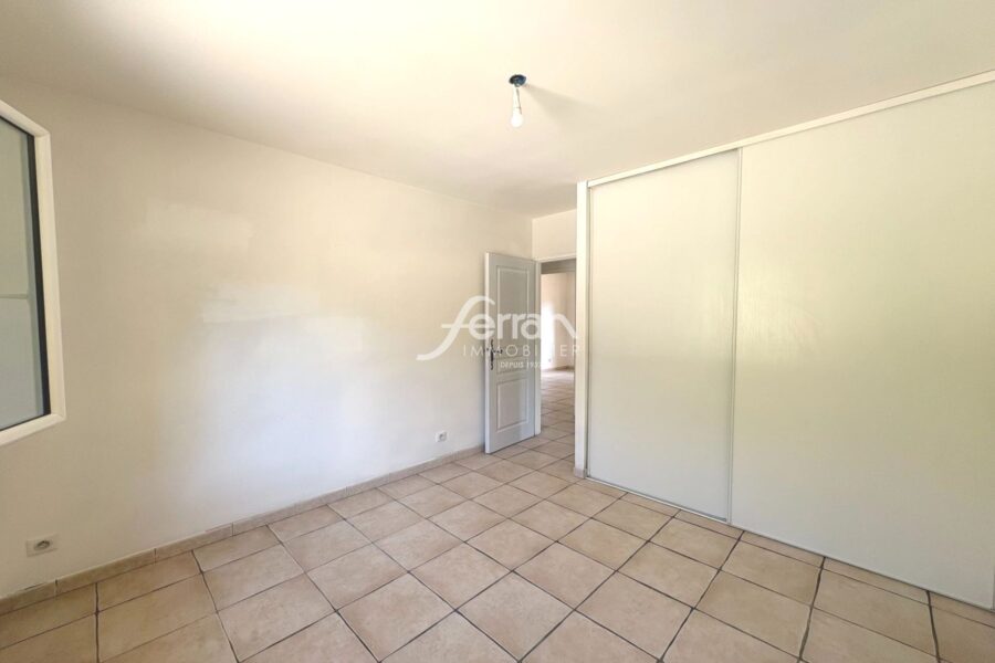 Maison à vendre à Figanières — Vue parc & jardin — photo 12