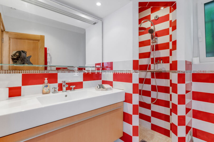 Maison à vendre à Sainte-Maxime — Vue mer — photo 11