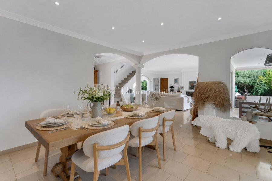 Maison à vendre à Sainte-Maxime — Vue mer — photo 7