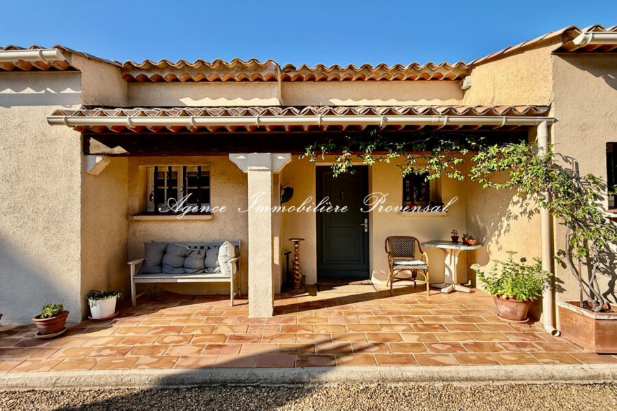 Maison à vendre à Sainte-maxime — Vue parc & jardin — photo 19