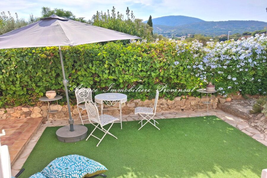 Maison à vendre à Sainte-maxime — Vue parc & jardin — photo 20