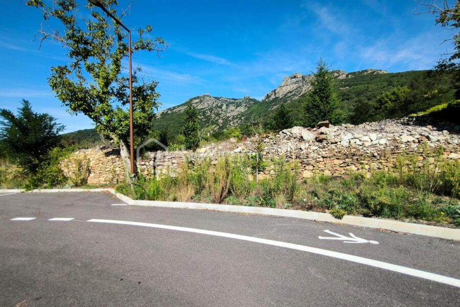 Terrain à vendre à Colombieres sur orb