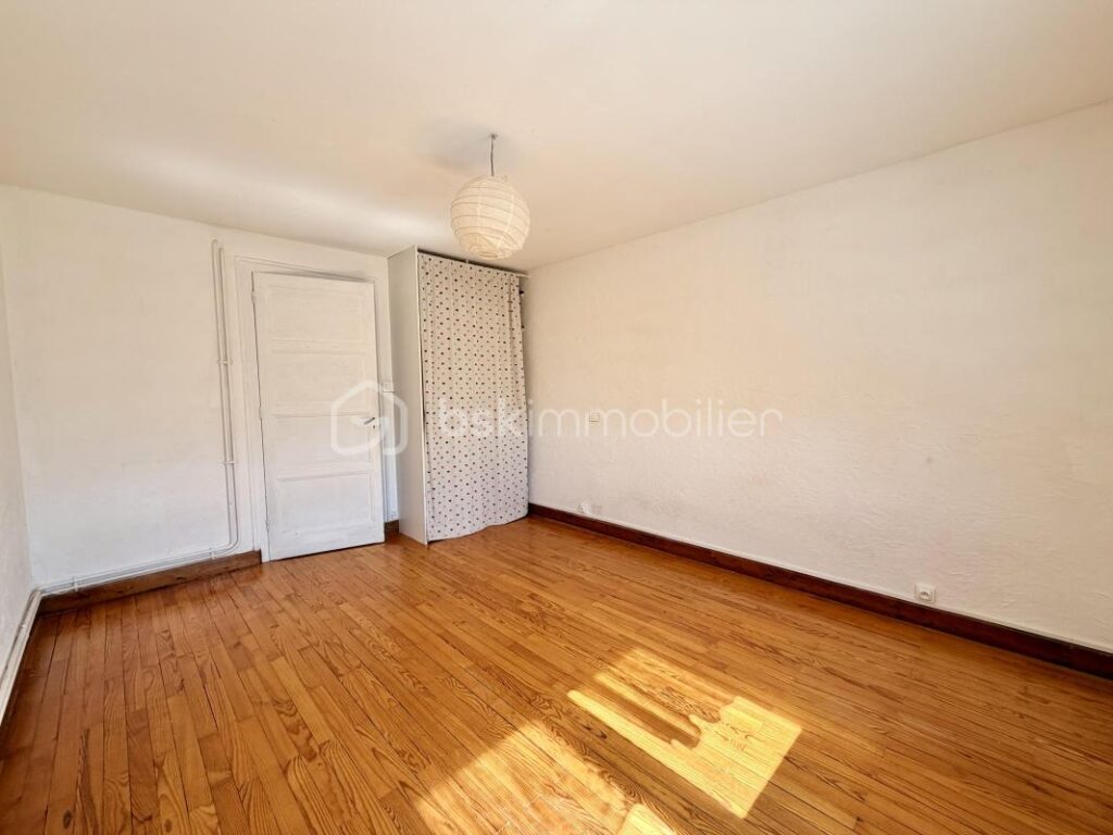 Appartement T2 à Annecy avec cave et grenier – Quartier des Romains – 2 pièces – 1 chambre – 52 m²