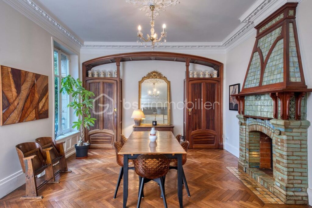 « DANS MON JARDIN D’HIVER… » – 11 pièces – 6 chambres – 315 m²