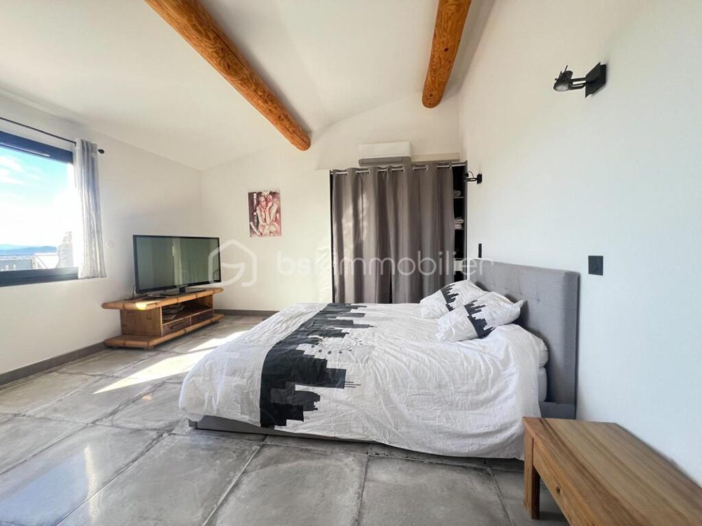 DOMAINE D’EXCEPTION 215m² – VUE CÉVENNES – SPA & GÎTE – 8 pièces – 4 chambres – 215 m²