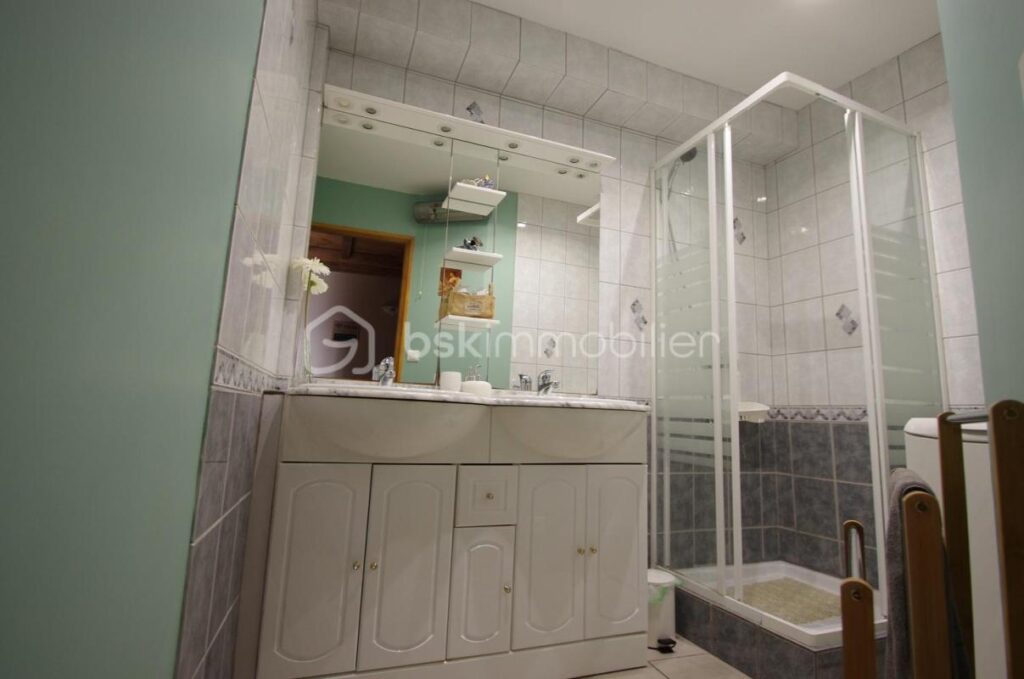 Maison de caractère avec activité touristique – Clomot – 4 pièces – 2 chambres – 98 m²