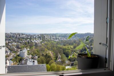 T2 de 46 m² au dernier étage avec vue dégagée – 2 pièces – 1 chambre – 46 m²