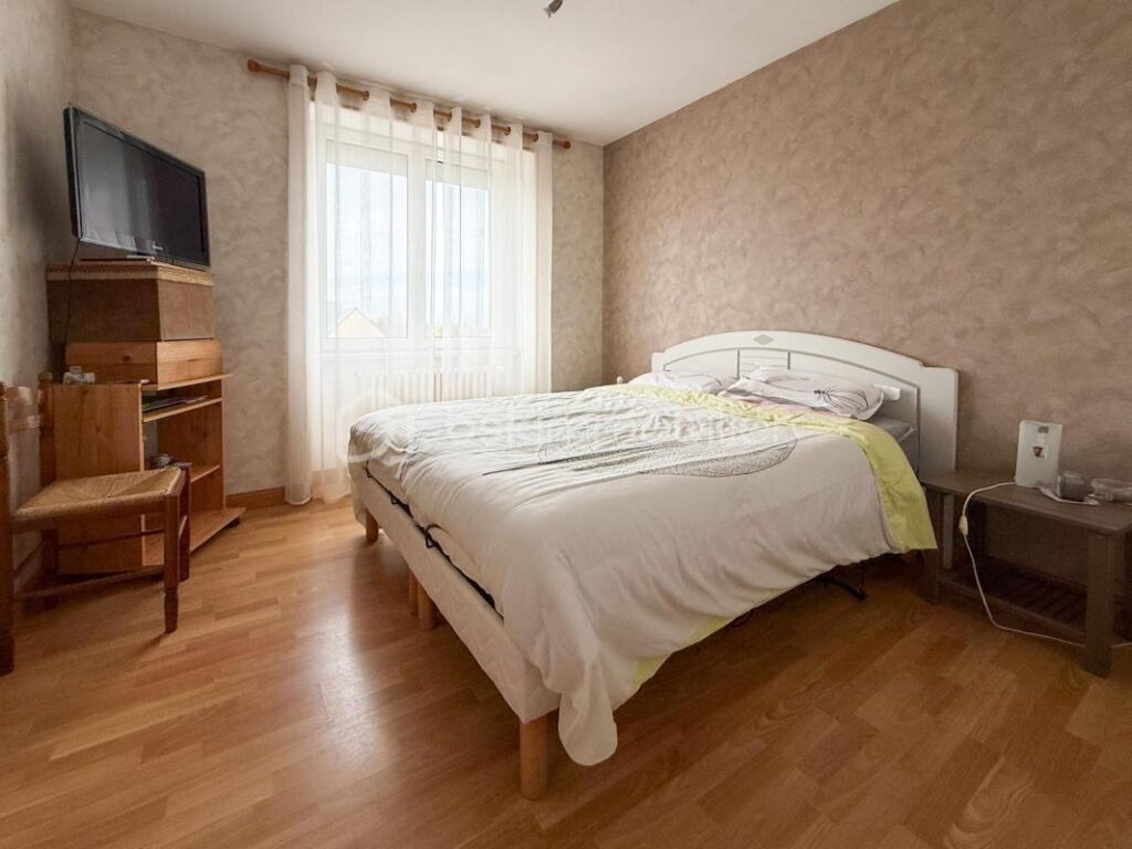 Maison familiale avec vue mer à moins de 400 mètres de la plage des trois moutons – 9 pièces – 5 chambres – 143 m²