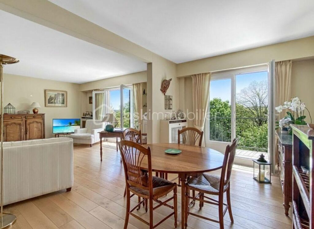 Appartement – 4 pièces – Ville-d’Avray – 4 pièces – 2 chambres – 93 m²