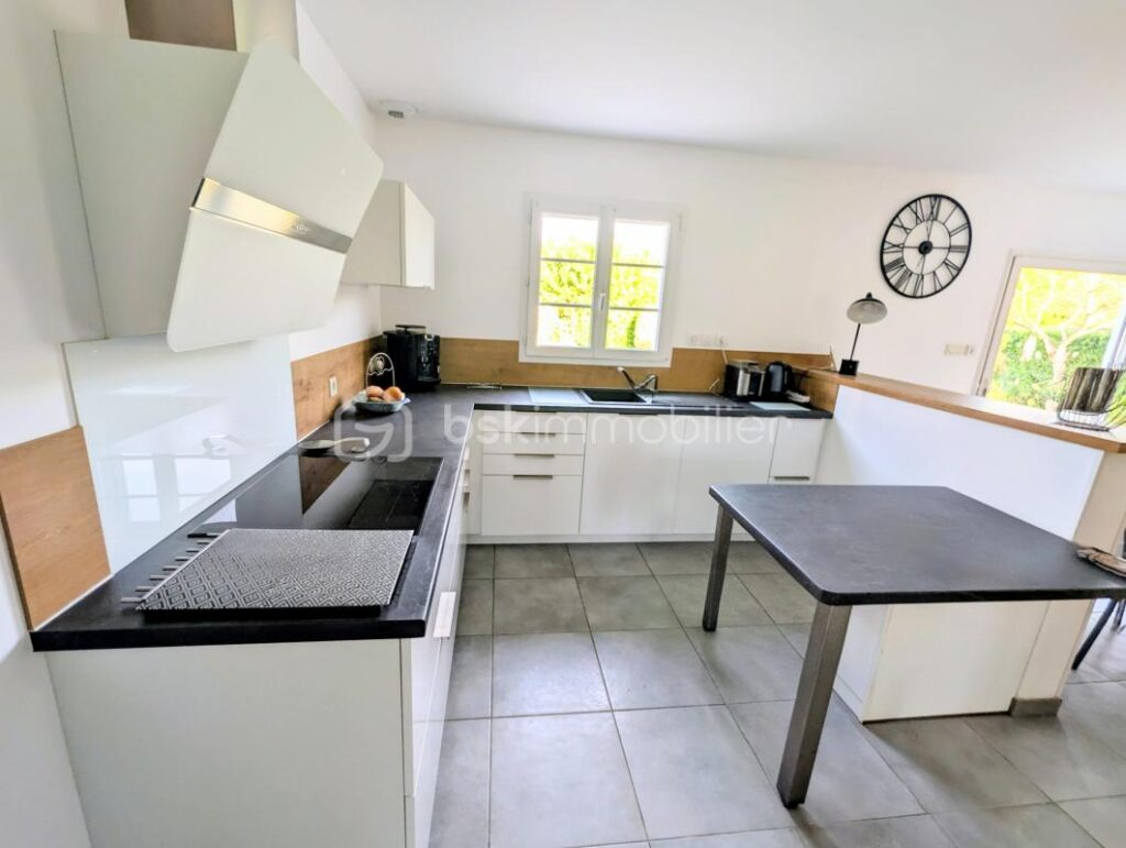 Maison 3 chambres – Jardin arboré 450m2– Garage – Aucun travaux – Soubise – 4 pièces – 3 chambres – 97 m²