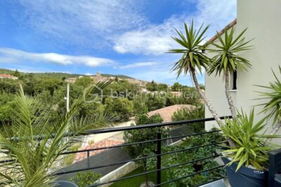 VILLA PLAIN PIED 186M²- VUE DEGAGEE -4 CHAMBRES-PISCINE- GARAGE- 34800 – 6 pièces – 5 chambres – 186 m²