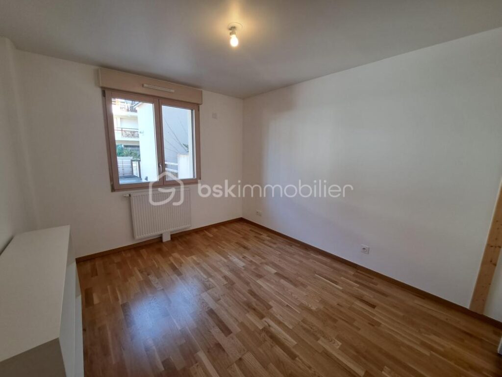 appartement T3 d’exception avec terrasse sud, vue montagne et prestations haut de gamme proche Suisse – 3 pièces – 2 chambres – 66 m²