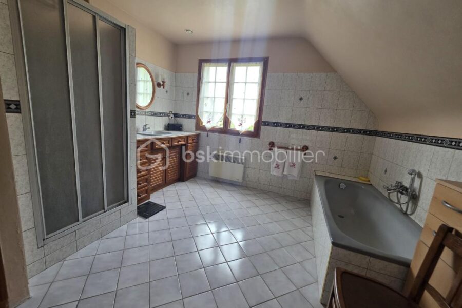 Maison à vendre à Paron