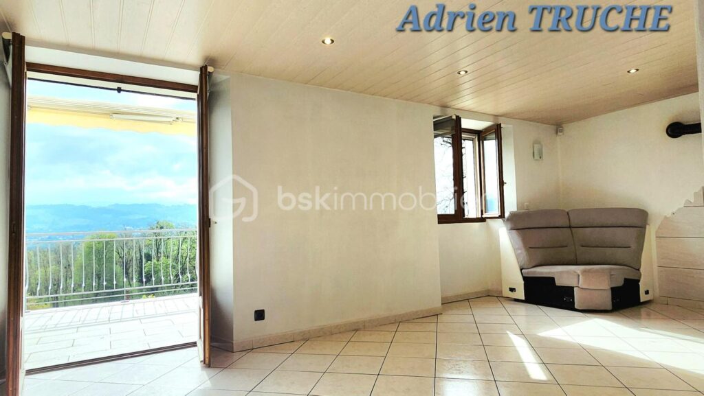 Corps de ferme rénové évolutif – Environnement verdoyant et calme – Belle performance thermique – 5 pièces – 3 chambres – 138 m²