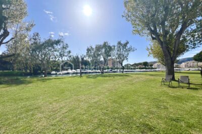 Mandelieu-la-Napoule – Studio 24,50 m² avec coin nuit – Résidence avec piscine – Proche plages – 1 pièce – NR chambres – 24 m²