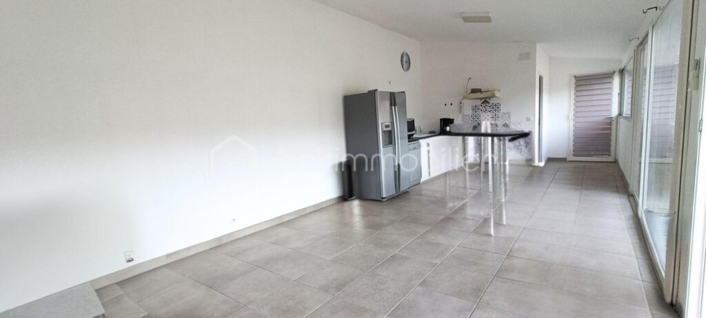 Maison 4 pièces 124 m² + dépendance – 4 pièces – 3 chambres – 124 m²