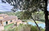 VILLA – PISCINE – PARC – MAISONNETTE – VILLAGE – 5 pièces – 4 chambres – 165 m²