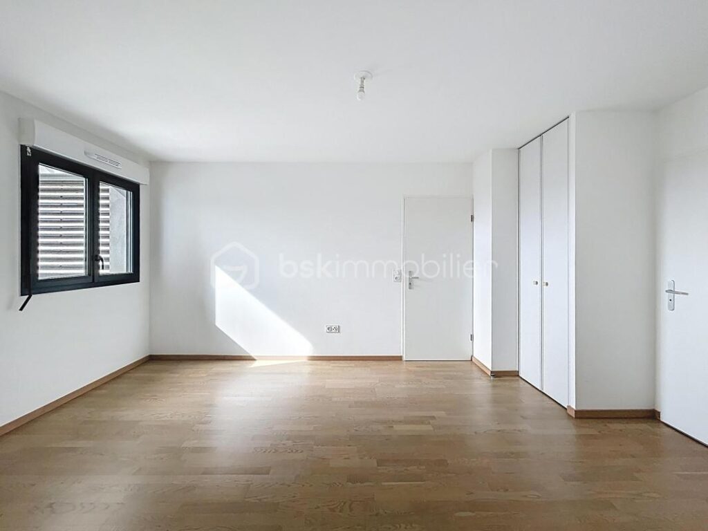 AJACCIO – Entrée de ville T2 vue mer + parking – 2 pièces – 1 chambre – 44 m²
