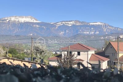 Exclusivité ! Bien rare à 5 min de Voiron – Maison familiale 151 m² + grand terrain – 6 pièces – 4 chambres – 151 m²