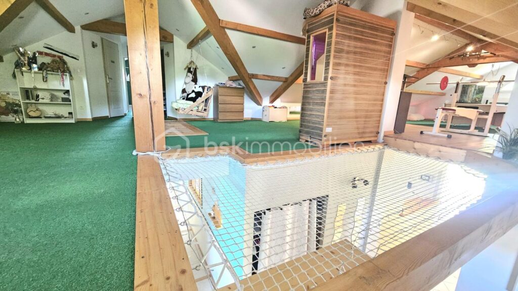 Bien d&rsquo;exception rare à la vente 5 chambres – 7 pièces – 5 chambres – 211 m²