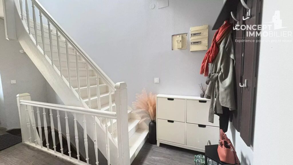 Immeuble à vendre Uckange – 8 pièces – 5 chambres – 202 m²
