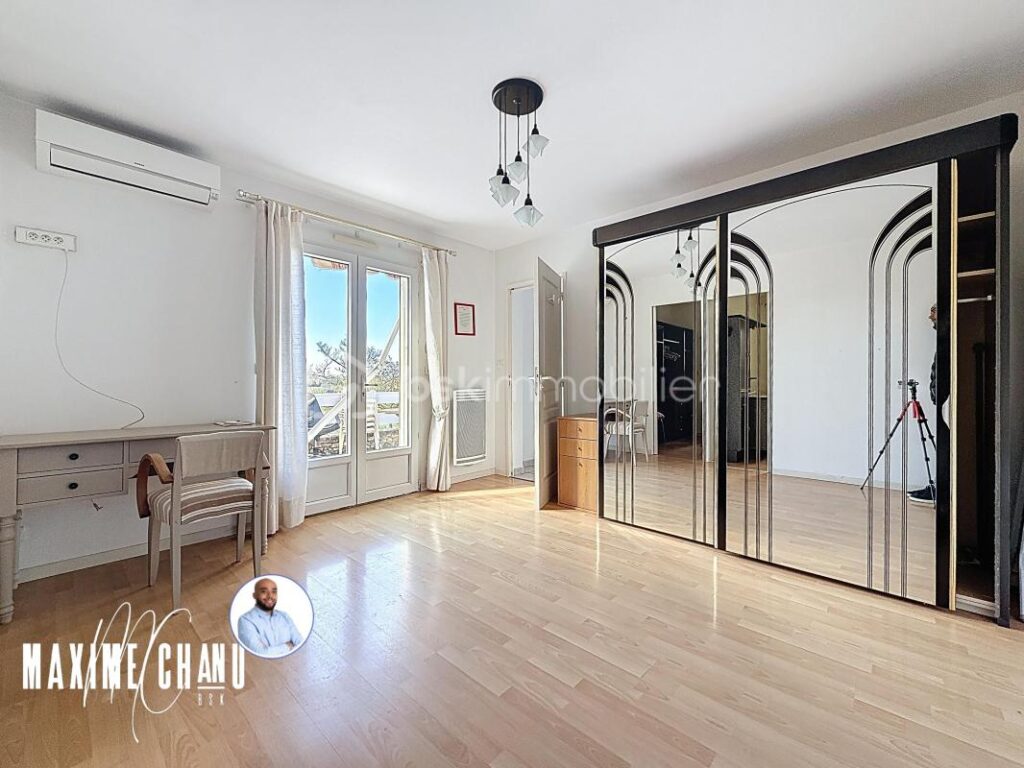 Maison à Saint Privat de Champclos sur 2000 m2 de terrain – 3 pièces – 2 chambres – 75 m²