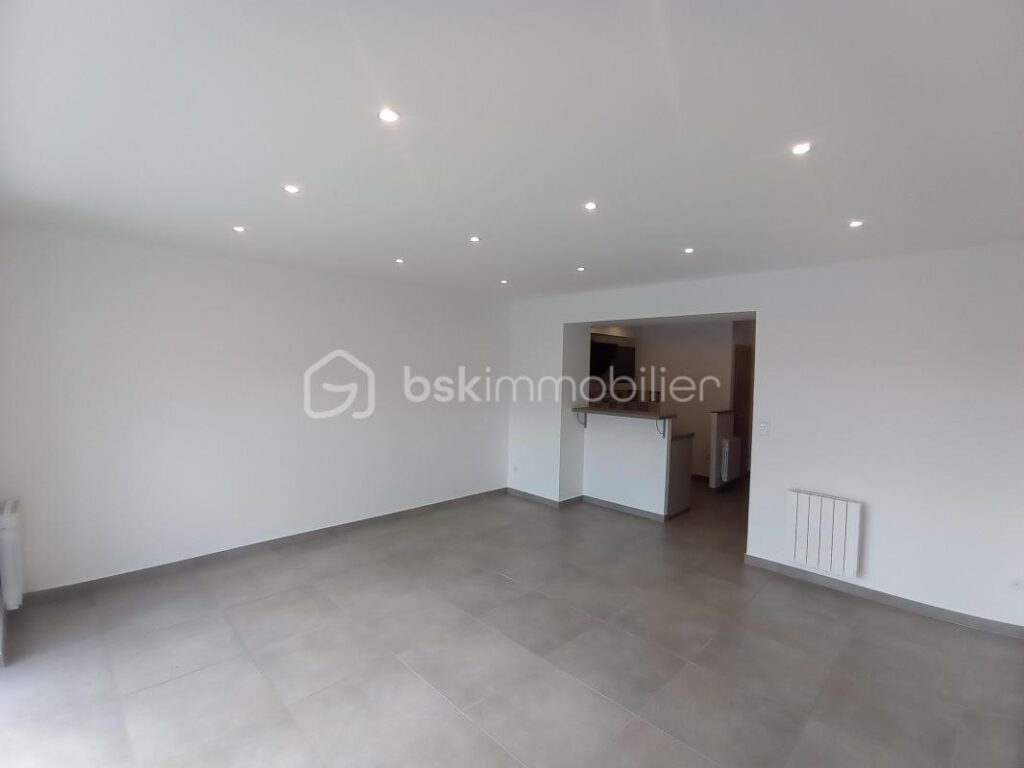 UN HAVRE DE BIEN ETRE POUR CET APPARTEMENT T3 DUPLEX REZ DE JARDIN CLOS DE 2020, DANS MAISON – 3 pièces – 2 chambres – 72 m²