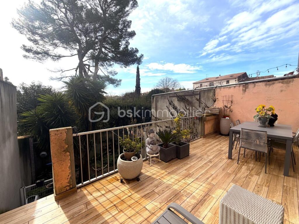 Maison vigneronne avec jardin et garage – 3 pièces – 2 chambres – 70 m²