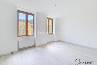 NOUVEAUTÉ – Maison rénovée avec jardin plein sud & grand garage – Chessy-les-Mines – 4 pièces – 3 chambres – 147 m²