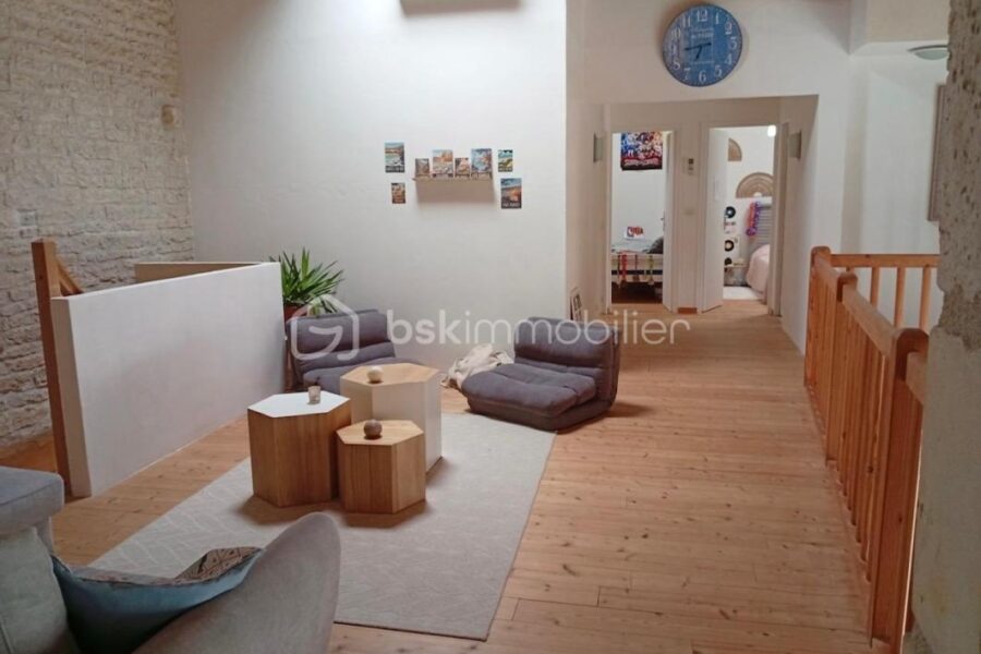 Maison à vendre à Aigre