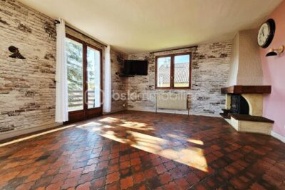 Maison familiale lumineuse avec vue dégagée – 4 chambres – 139 m² – Champeix – 5 pièces – 4 chambres – 130 m²