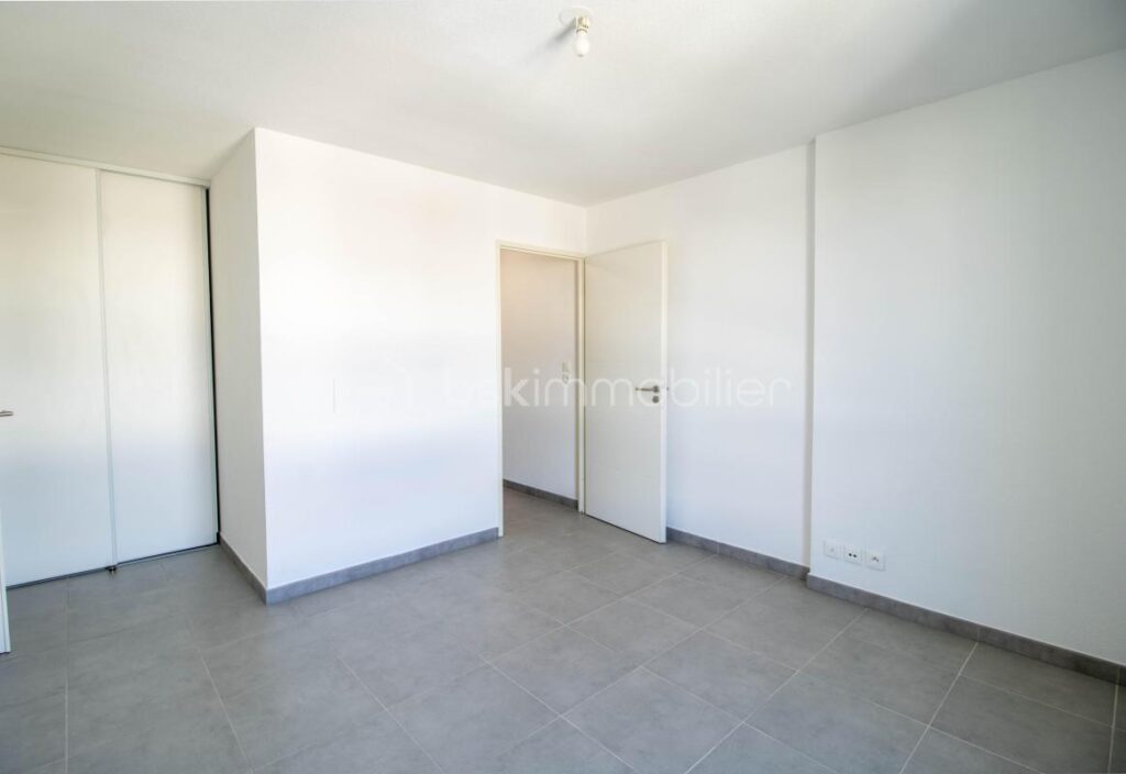 – Appartement de 39m² avec terrasse – – 2 pièces – 1 chambre – 39 m²