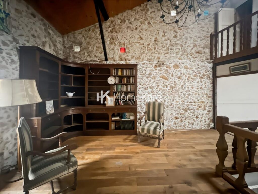 CHARME ET AUTHENTICITÉ – 5 pièces – 4 chambres – 160 m²