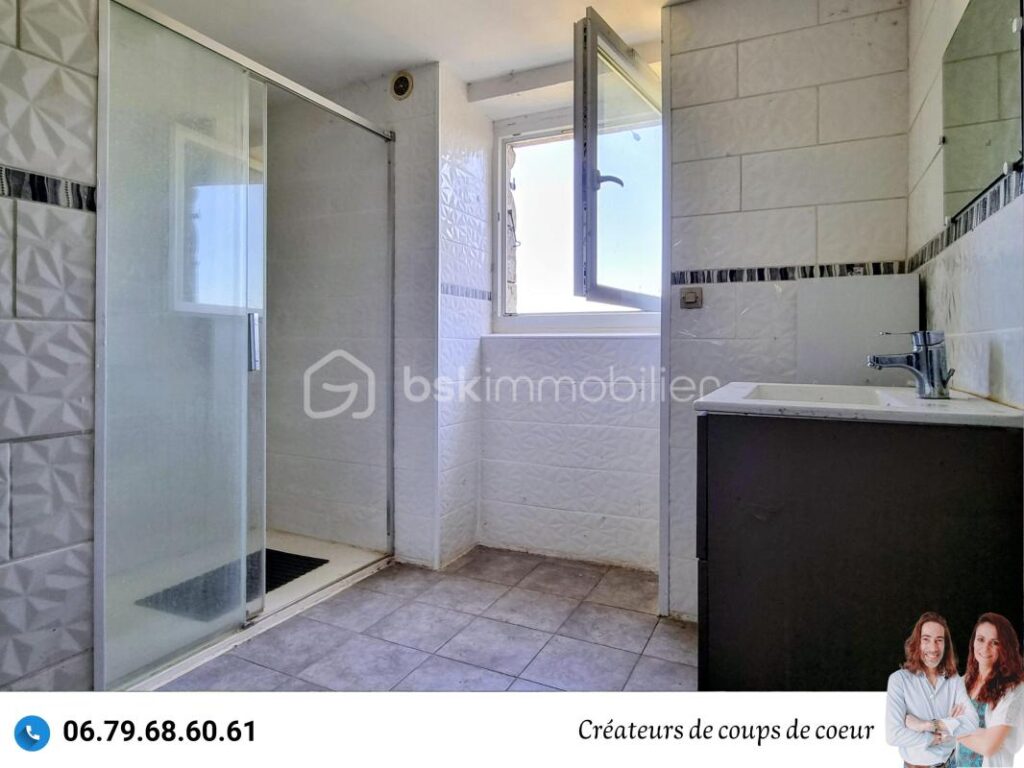 Ancien corps de ferme à rénover – 5 pièces – 4 chambres – 173 m²