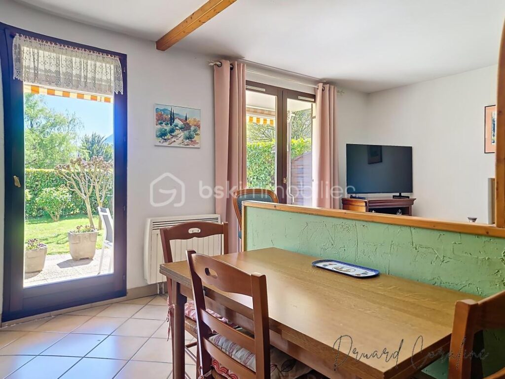 Appartement T2 en rez-de-jardin – 2 pièces – 1 chambre – 53 m²