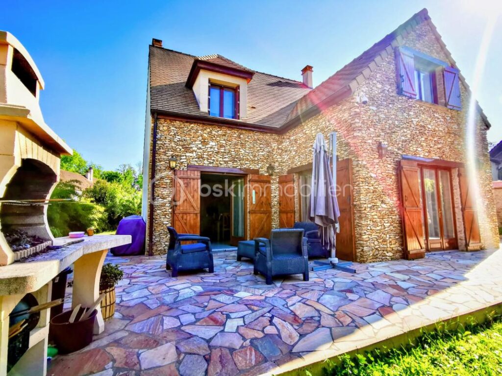 Belle maison 4 ch jardin clos, 2 terrasses au calme ! – 7 pièces – 4 chambres – 180 m²