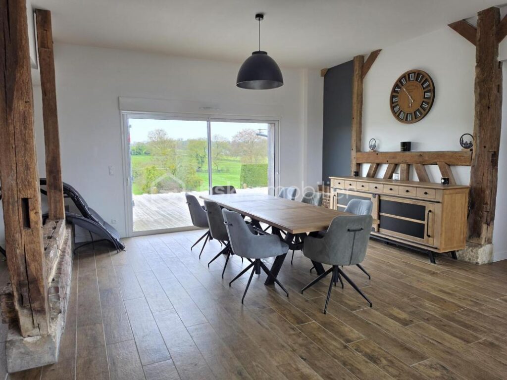 Longère exceptionnelle 330m² rénovée 6 chambres garage terrain 799m² DPE B – 11 pièces – 6 chambres – 330 m²