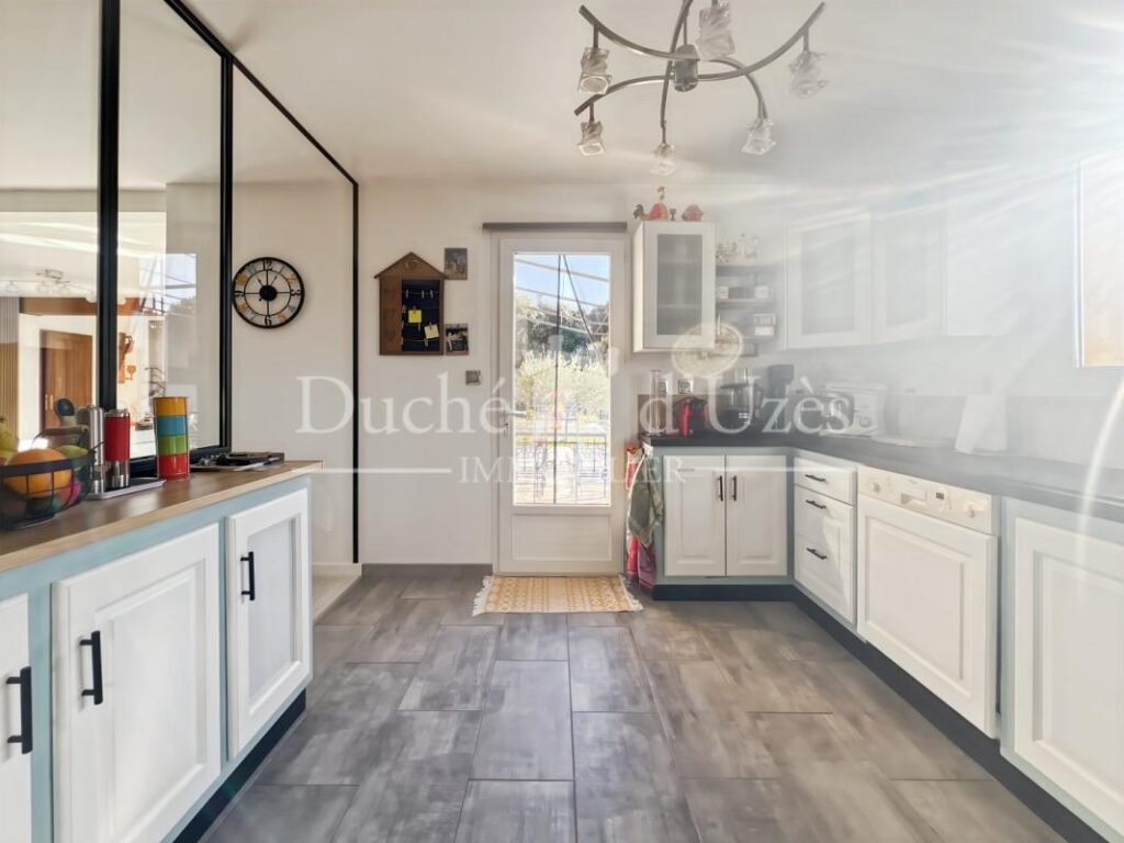 Maison – 5 pièces – 3 chambres – 116 m²