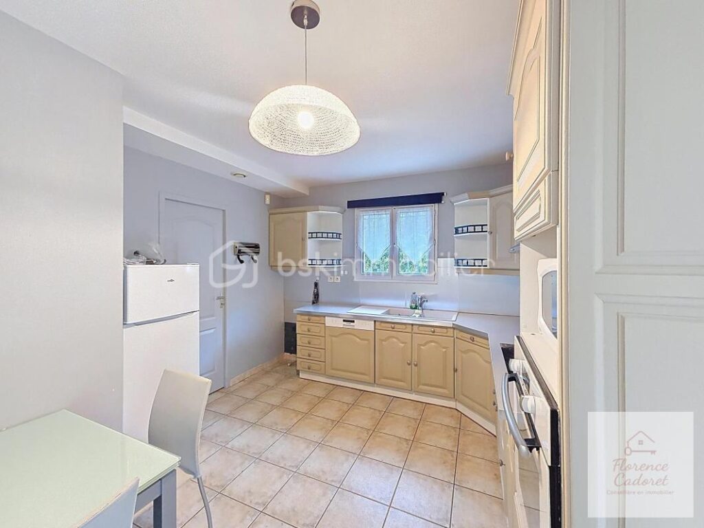 VILLA RECENTE A 10 MIN D&rsquo;UZES – 4 pièces – 3 chambres – 112 m²