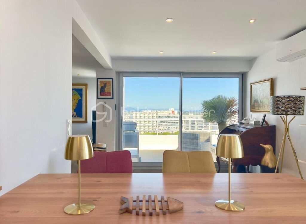 Appartement d&rsquo;exception au Port de CARNON-PLAGE – 3 pièces – 1 chambre – 64 m²