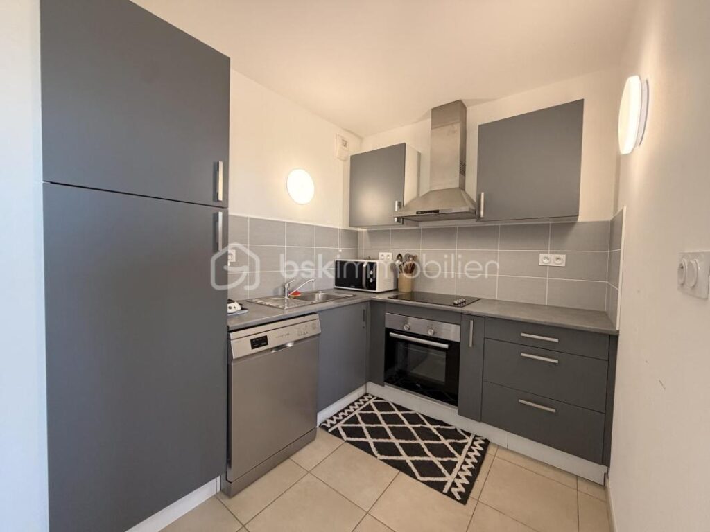 Appartement avec vue sur la mer et place de parking sécurisé – 2 pièces – 1 chambre – 45 m²