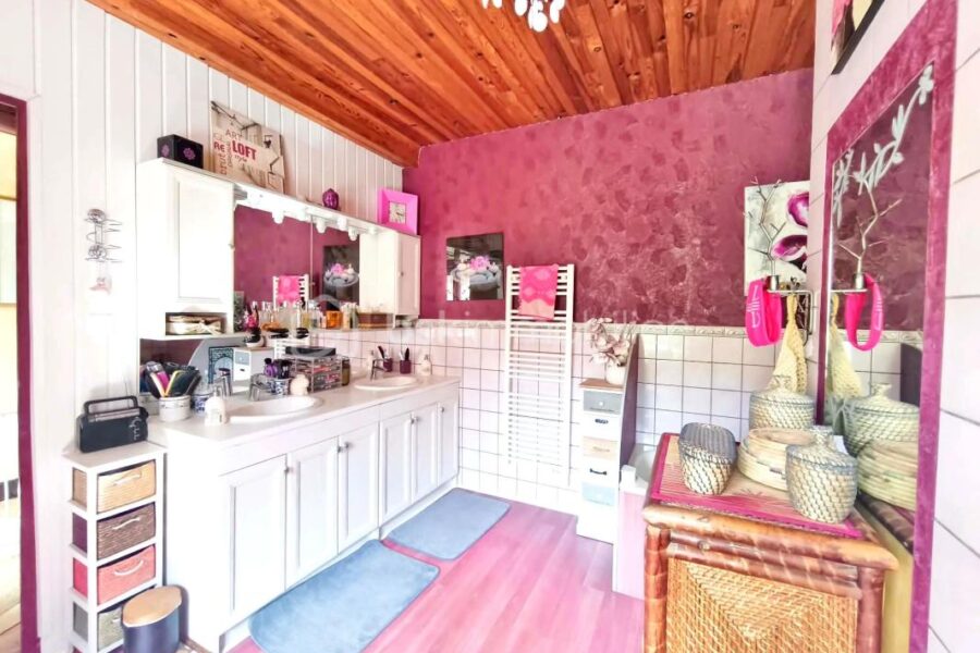 Maison à vendre à Sail sous couzan