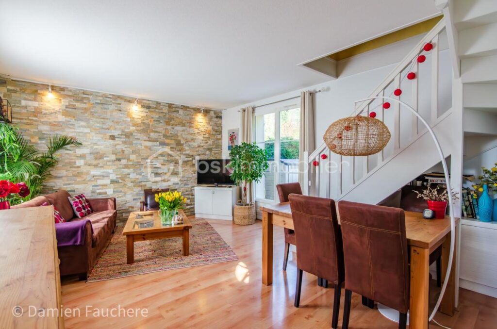 Aux JONCHERETTES ! Maison 75m², 3 Chambres, Parkings et JARDIN avec vue sur Forêt ! – 4 pièces – 3 chambres – 75 m²