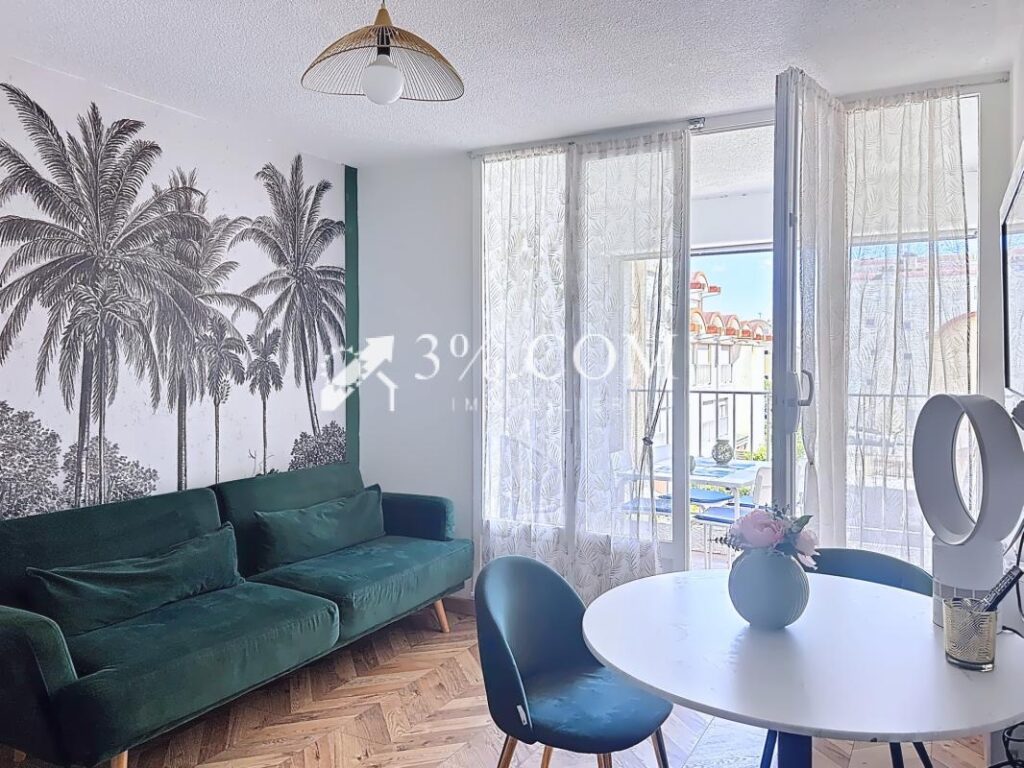 Appartement 2 pièces, balcon, vue port & place de parking, R – 2 pièces – 1 chambre – 24 m²