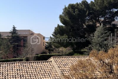 NOUVEAU ! Superbe appartement avec aperçu mer – 2 pièces – 1 chambre – 42 m²