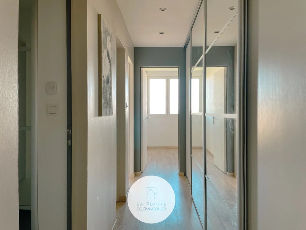 Appartement T4 à Saint-Brieuc avec vue imprenable sur la baie et la ville – 4 pièces – 2 chambres – 73.57 m²