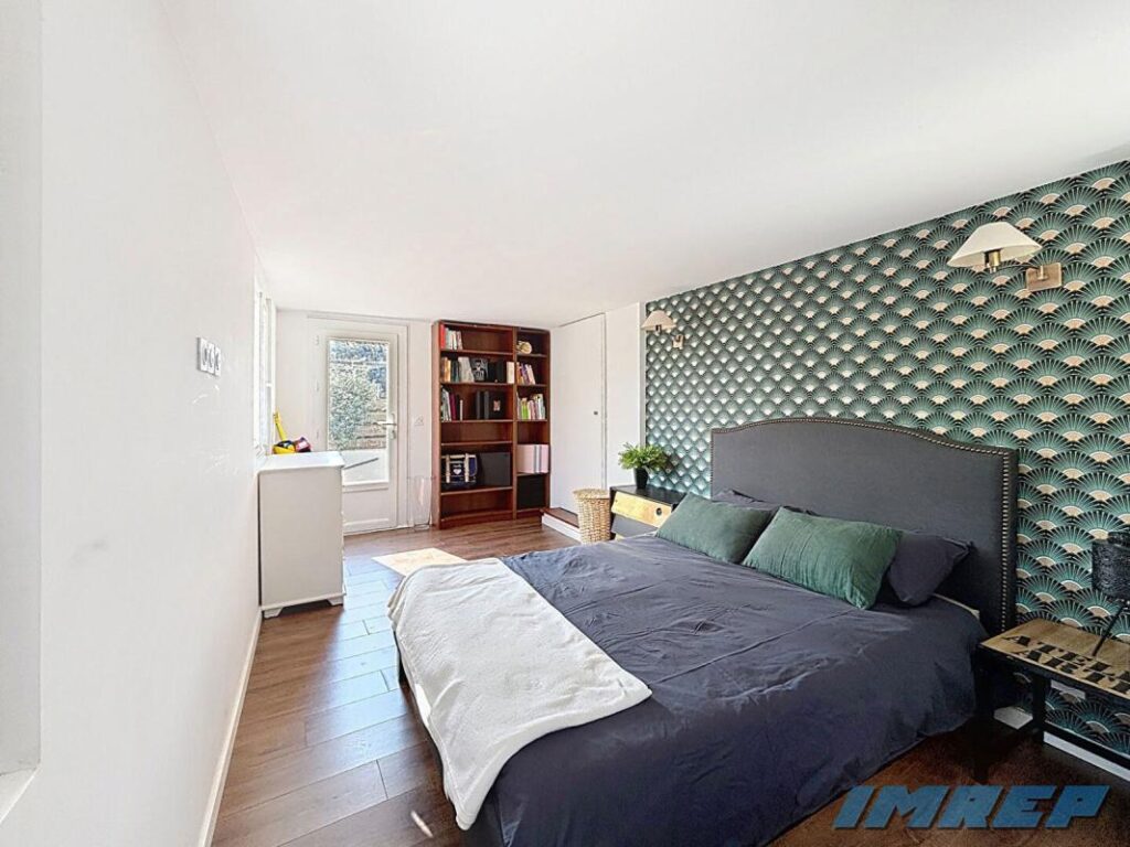 13013 Plan de Cuques Maison avec jardin piscine garage – 5 pièces – 4 chambres – 130 m²