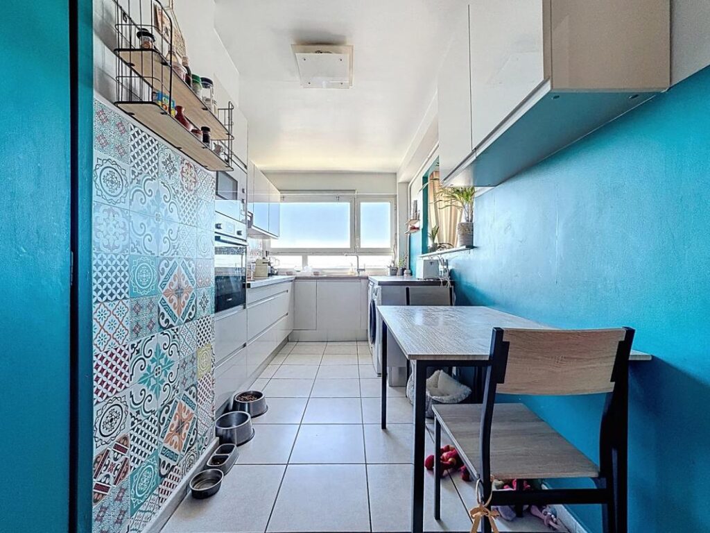 T4/5 Pointe Rouge VUE MER EXCEPTIONNELLE avec GrandeTerrasse – 6 pièces – 3 chambres – 155 m²