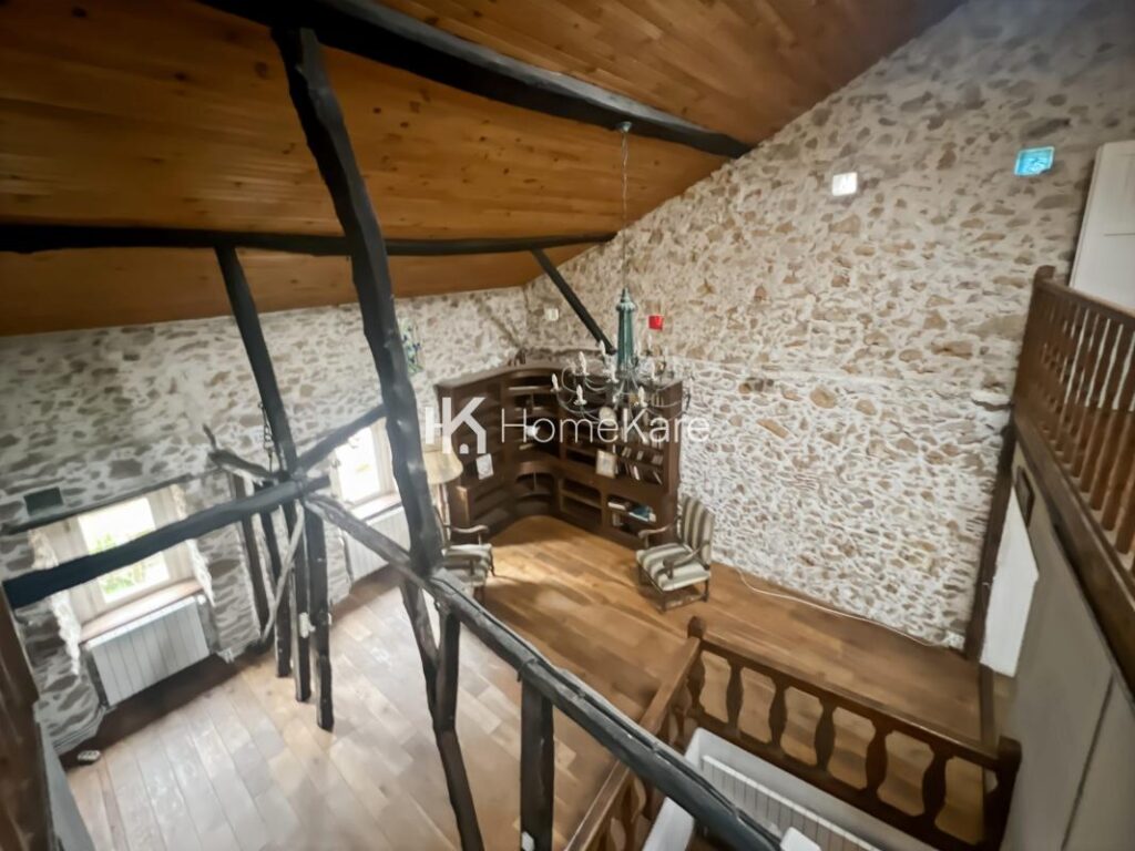 CHARME ET AUTHENTICITÉ – 5 pièces – 4 chambres – 160 m²